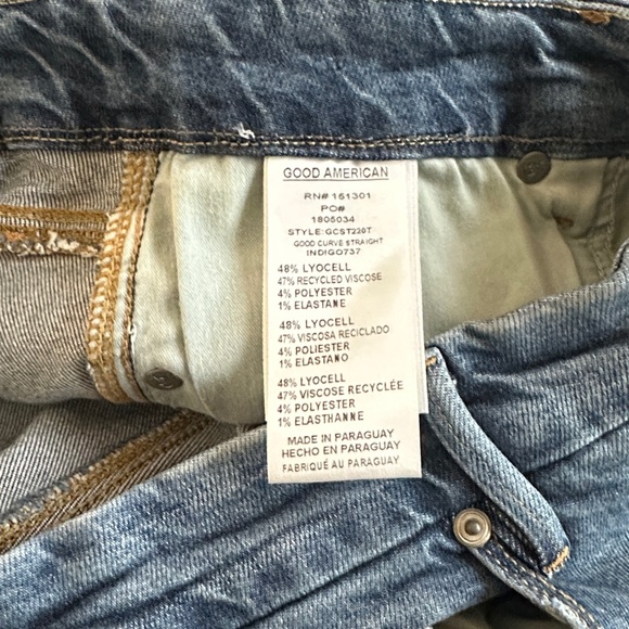 GOOD AMERICAN GOOD CURVE STRAIGHT JEANS IN INDIGO 737 - Picture 11 of 11